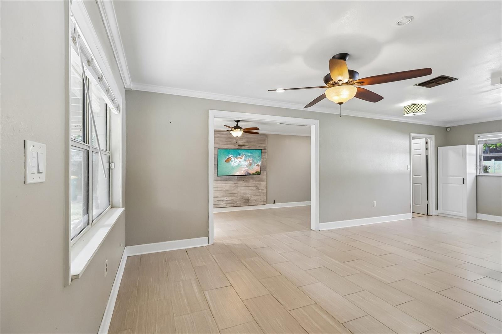 321 E 11TH AVE, MOUNT DORA, FL, 32757