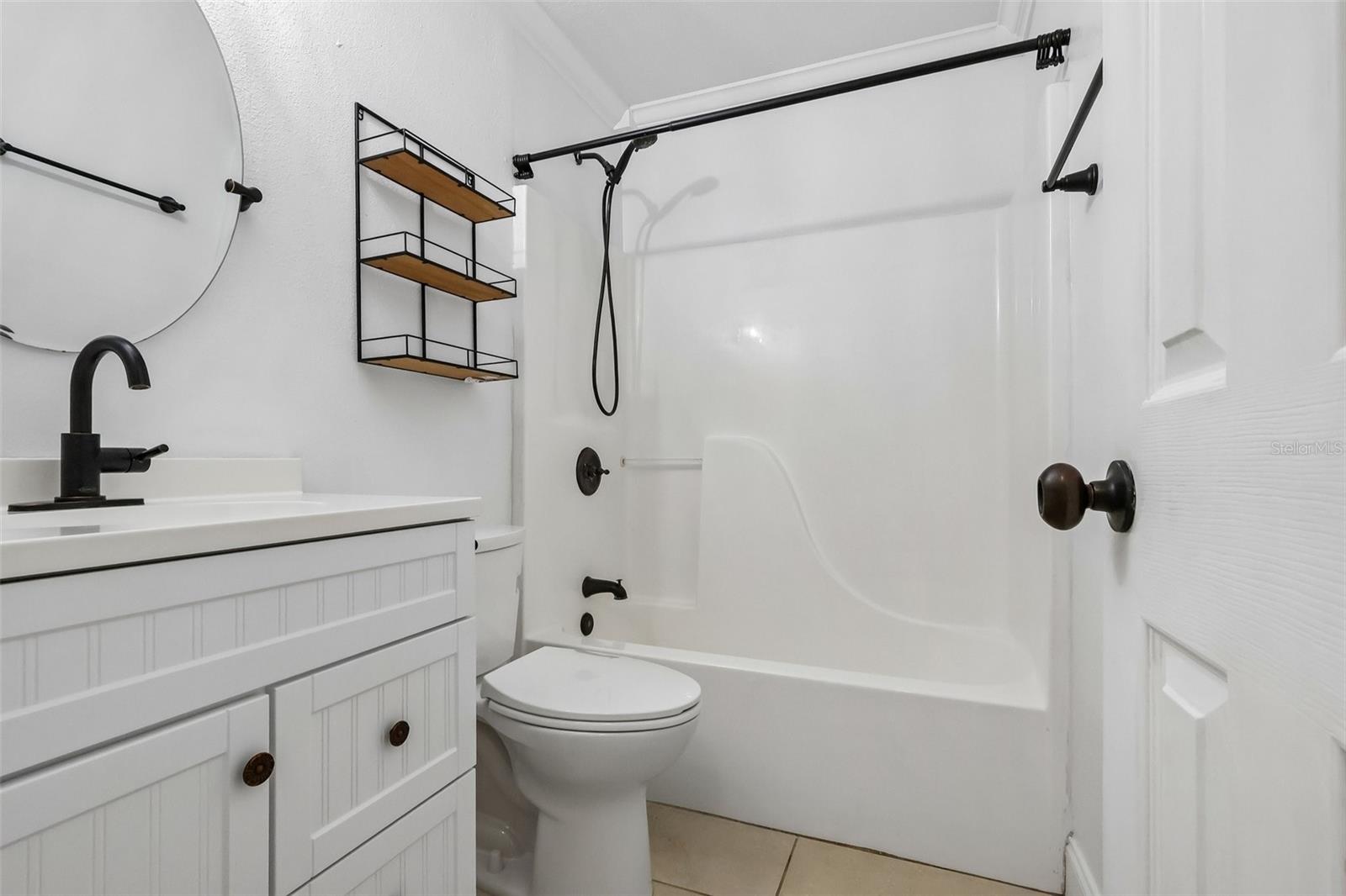 321 E 11TH AVE, MOUNT DORA, FL, 32757