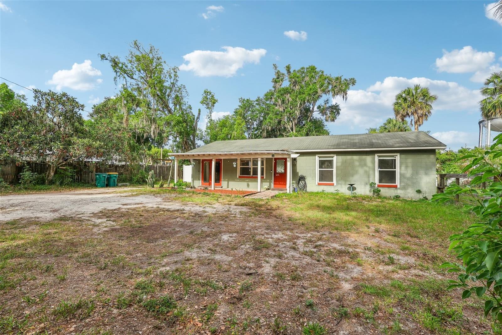 321 E 11TH AVE, MOUNT DORA, FL, 32757