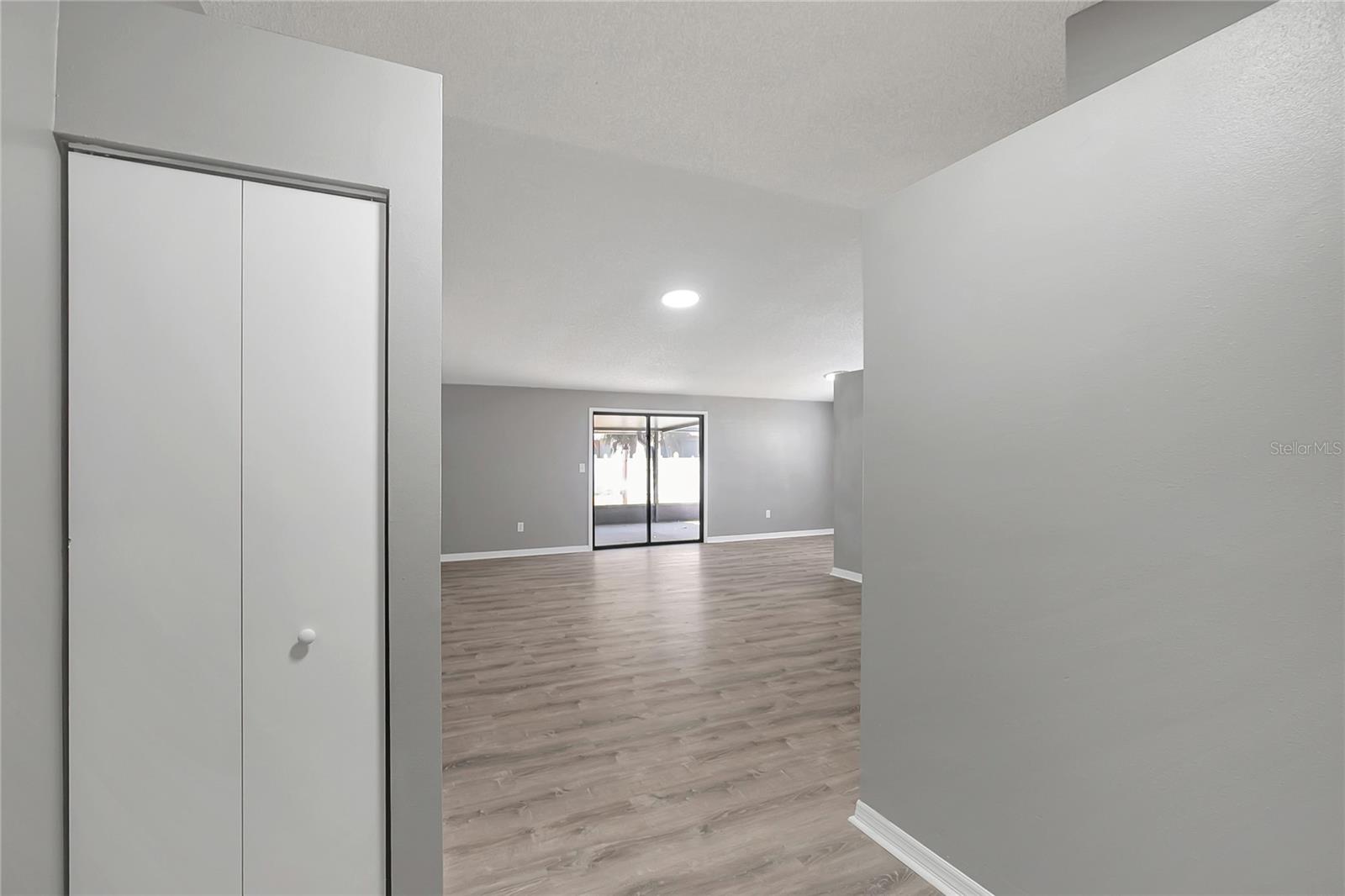 11333 MAYBROOK AVE, RIVERVIEW, FL, 33569