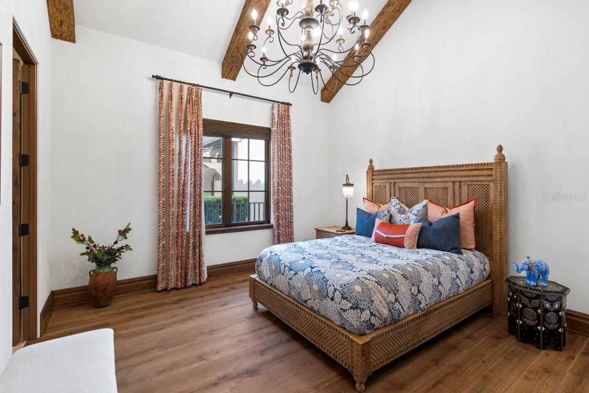 10066 MELODY TIME DR, GOLDEN OAK, FL, 32836