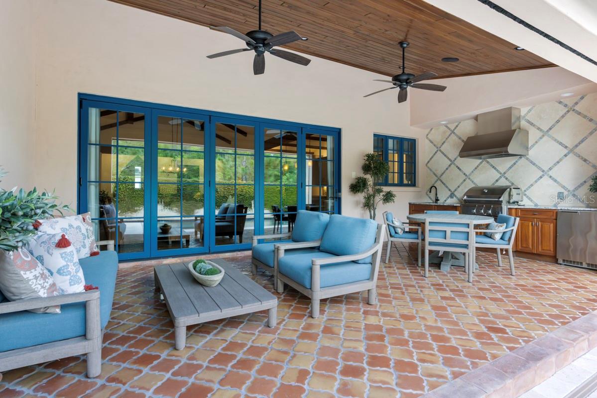 10066 MELODY TIME DR, GOLDEN OAK, FL, 32836