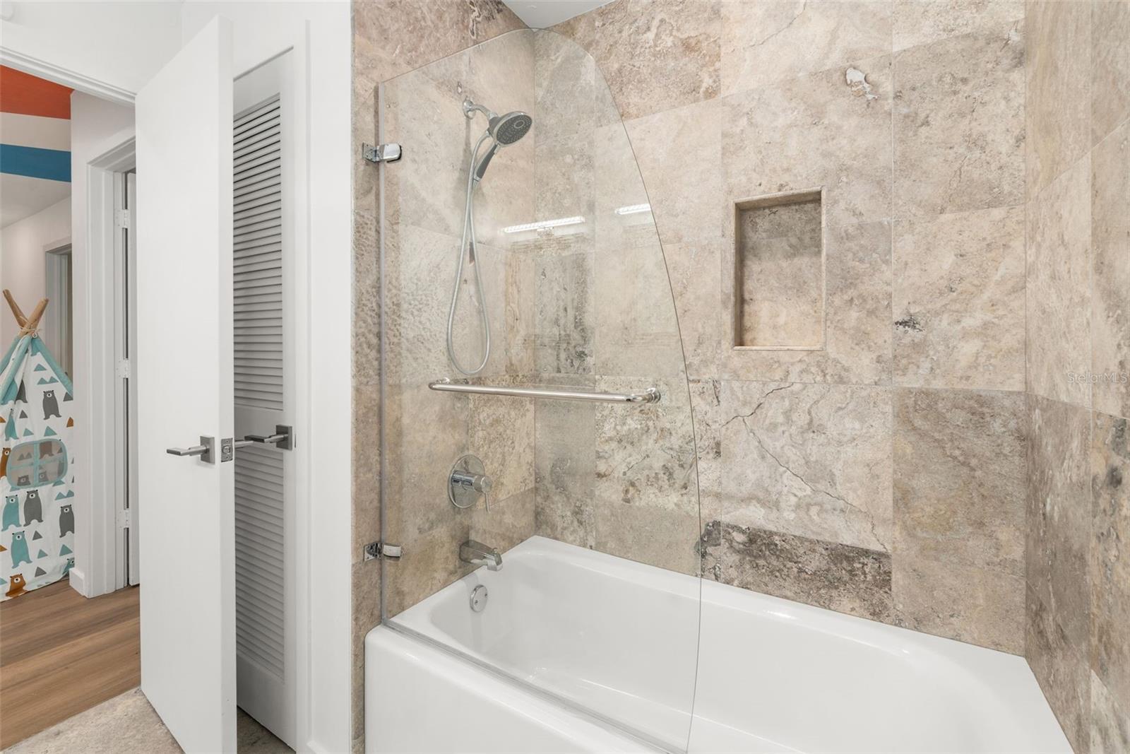 2261 NW 24TH AVE, GAINESVILLE, FL, 32605