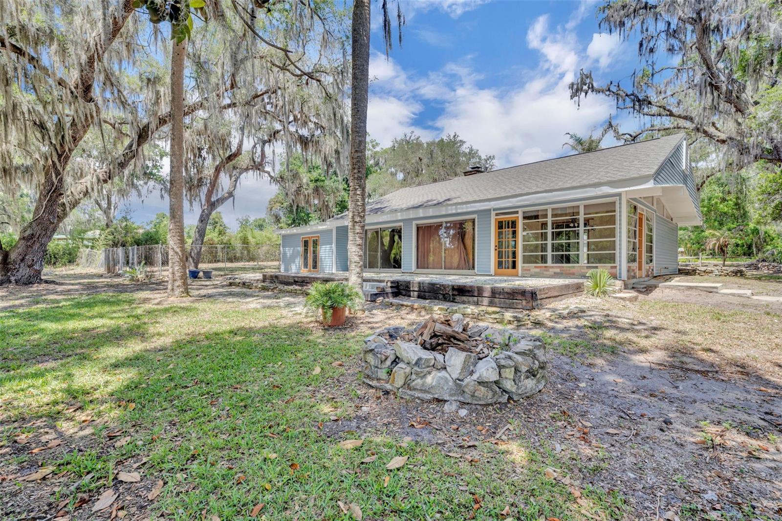 13450 SE 105TH TER, OCKLAWAHA, FL, 32179