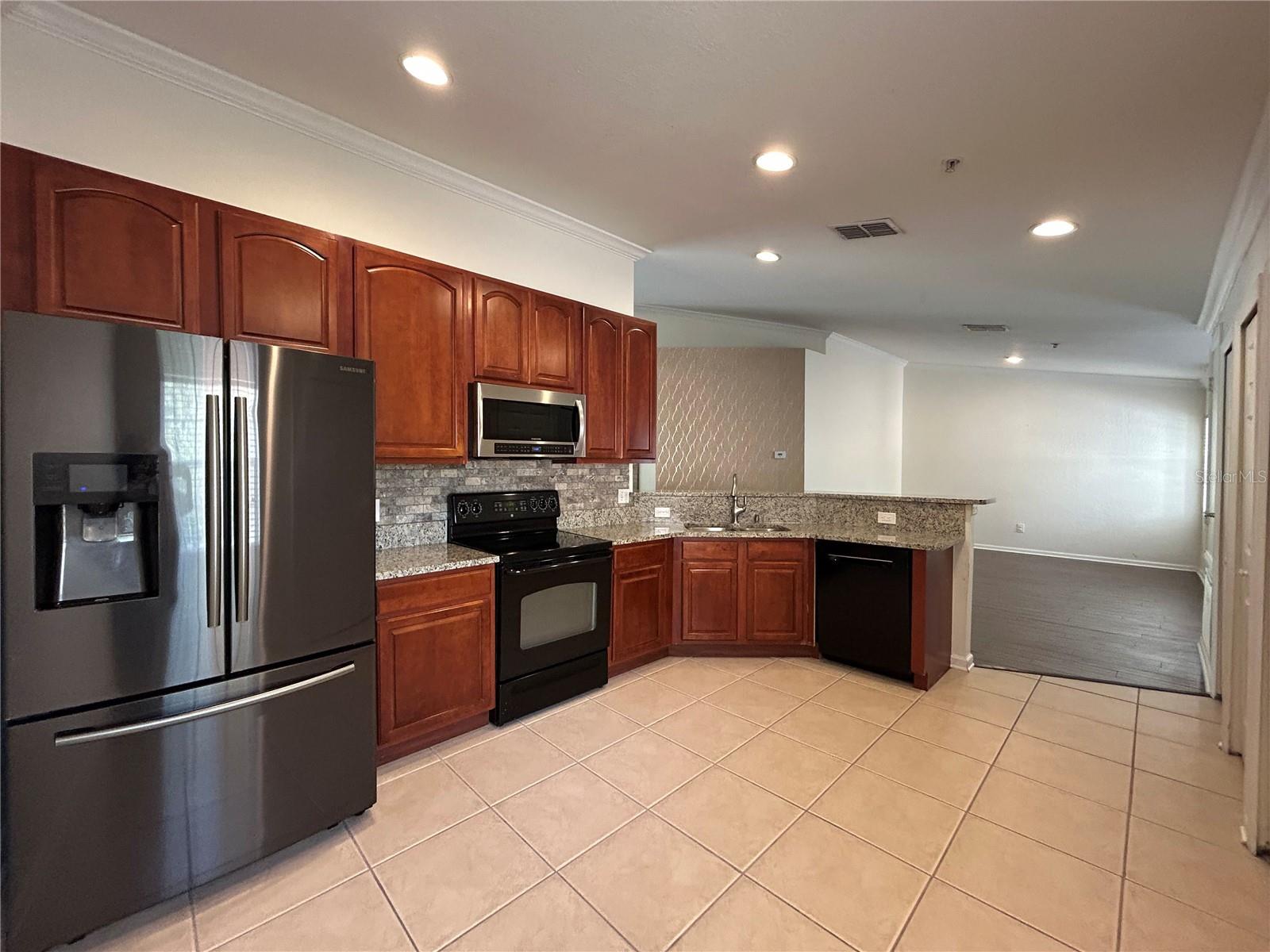 2679 METRO SEVILLA DR #105, ORLANDO, FL, 32835