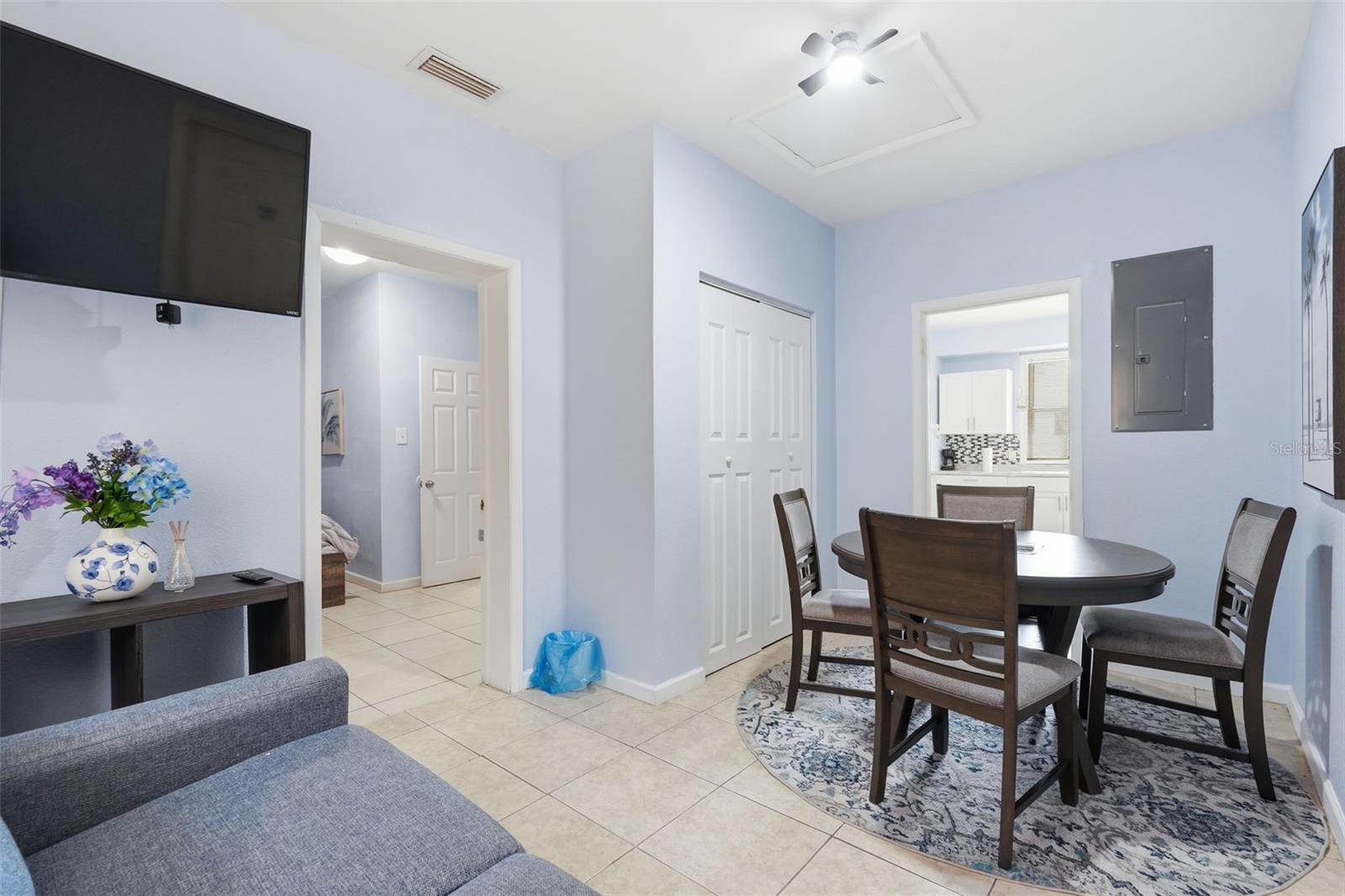 10107 N ASTER AVE, TAMPA, FL, 33612
