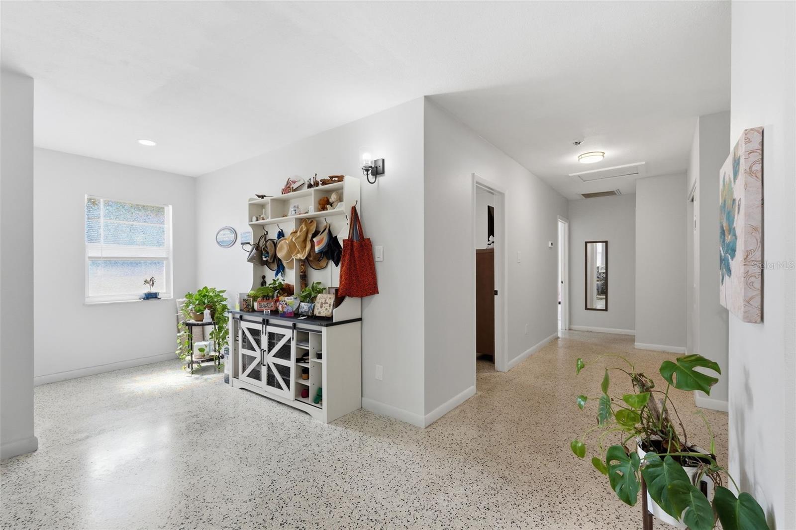 10107 N ASTER AVE, TAMPA, FL, 33612