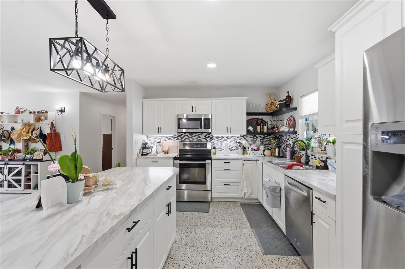 10107 N ASTER AVE, TAMPA, FL, 33612