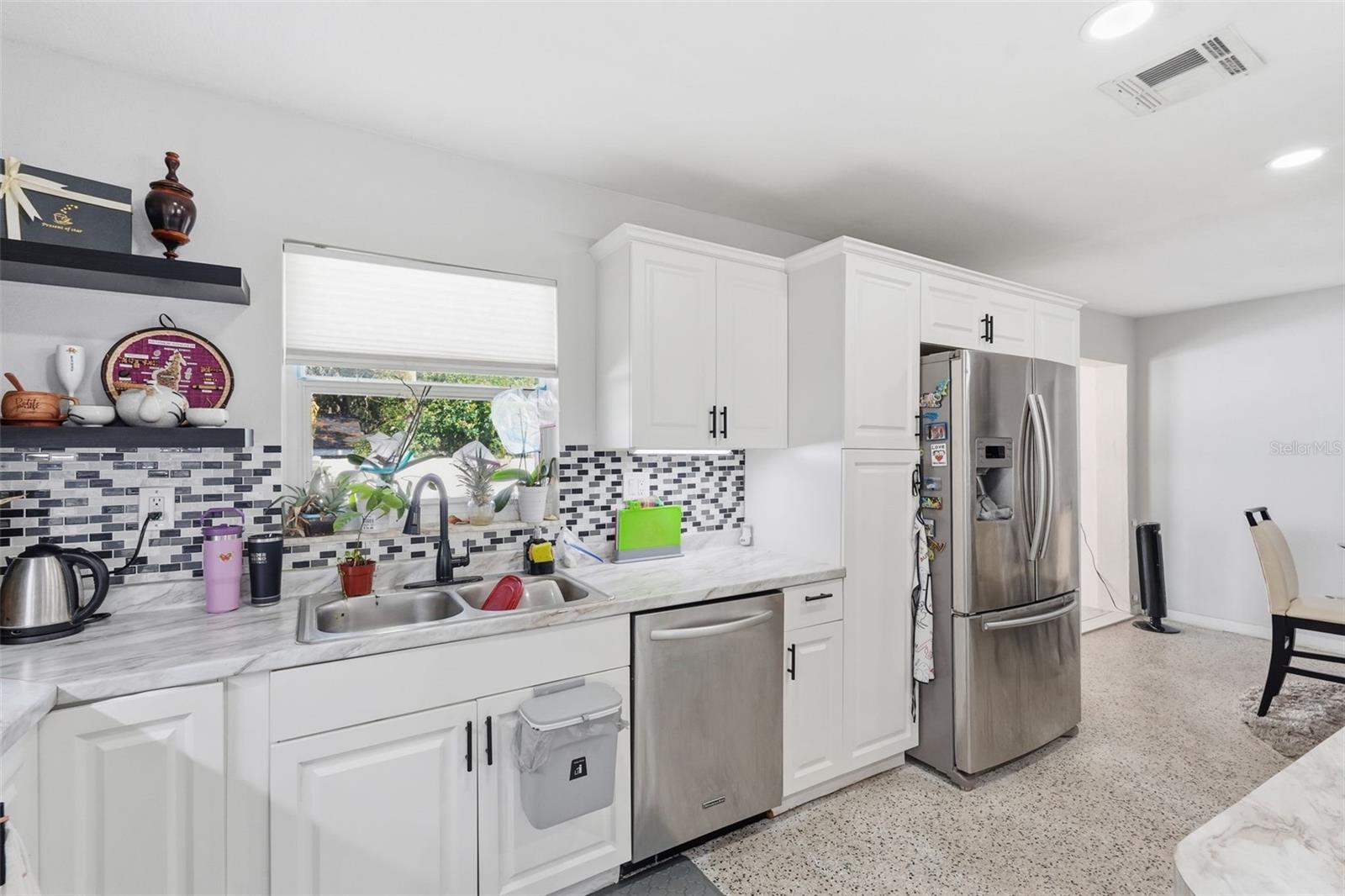 10107 N ASTER AVE, TAMPA, FL, 33612