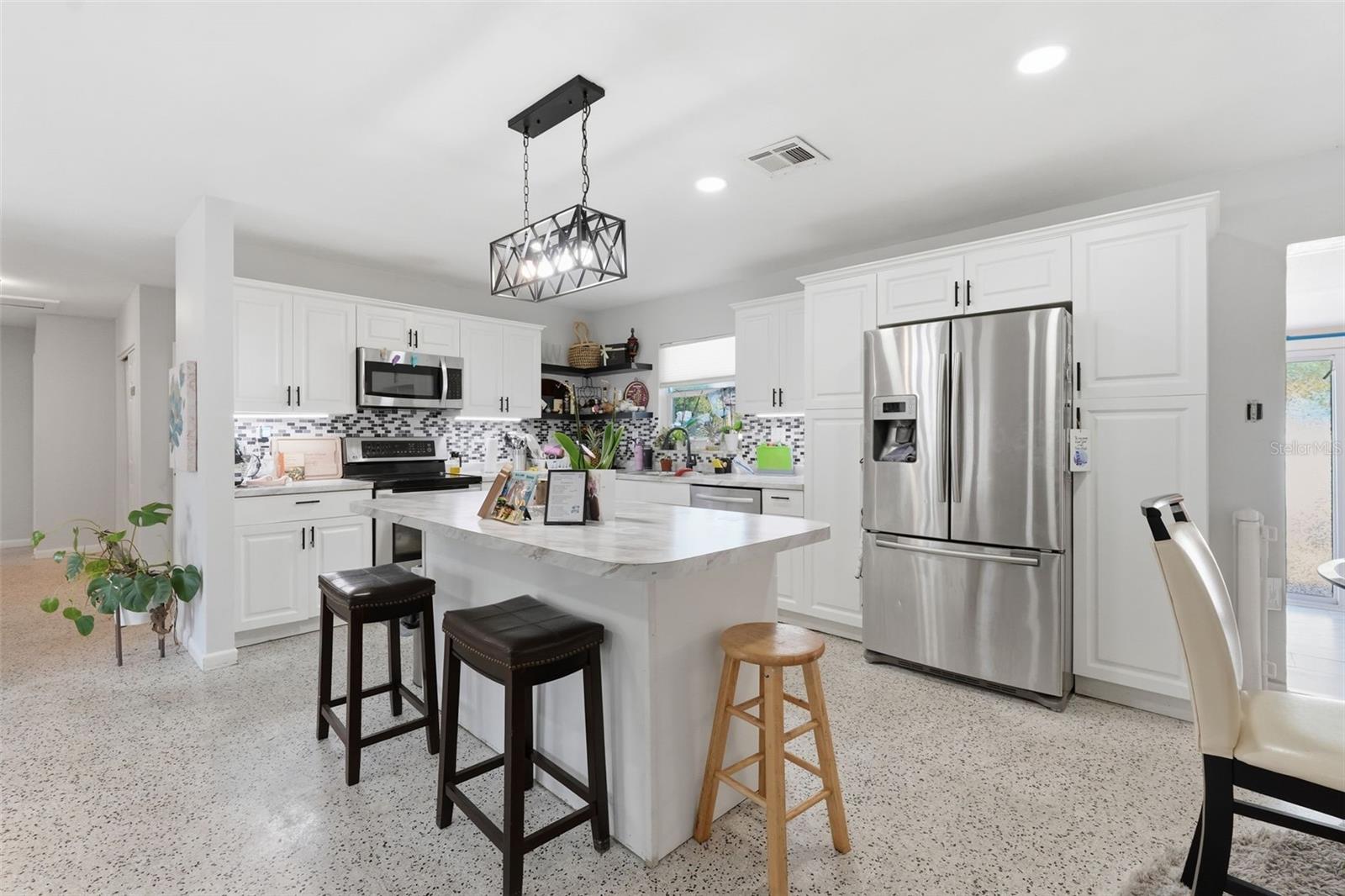 10107 N ASTER AVE, TAMPA, FL, 33612
