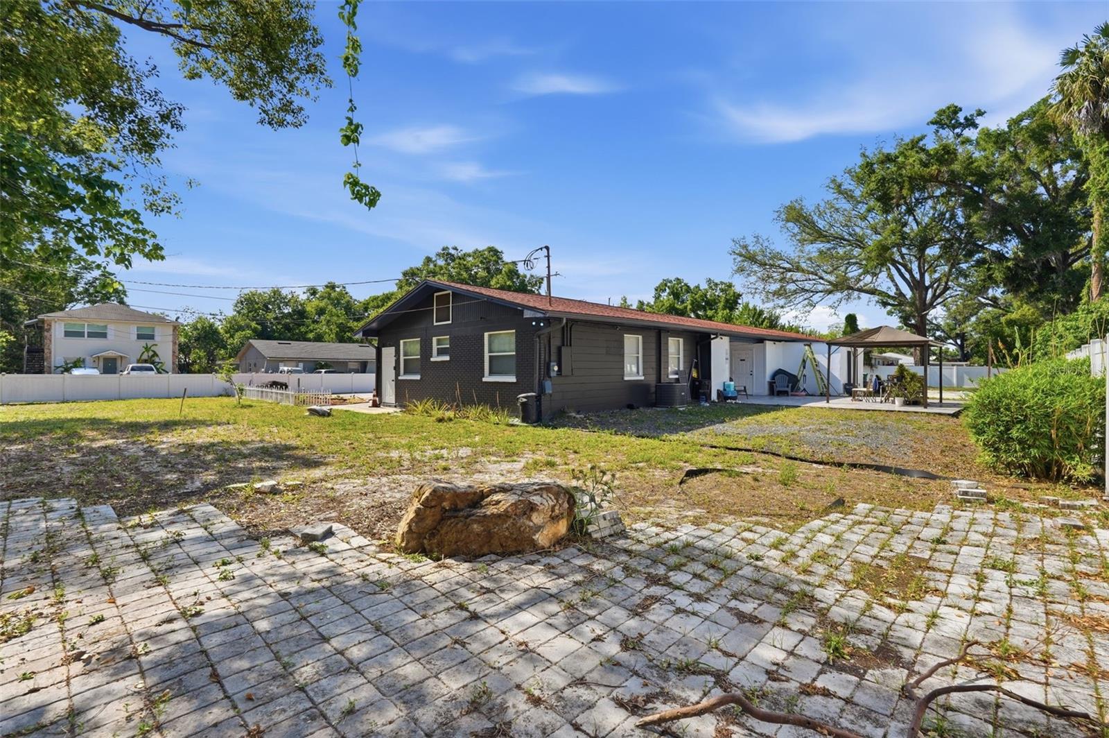 10107 N ASTER AVE, TAMPA, FL, 33612