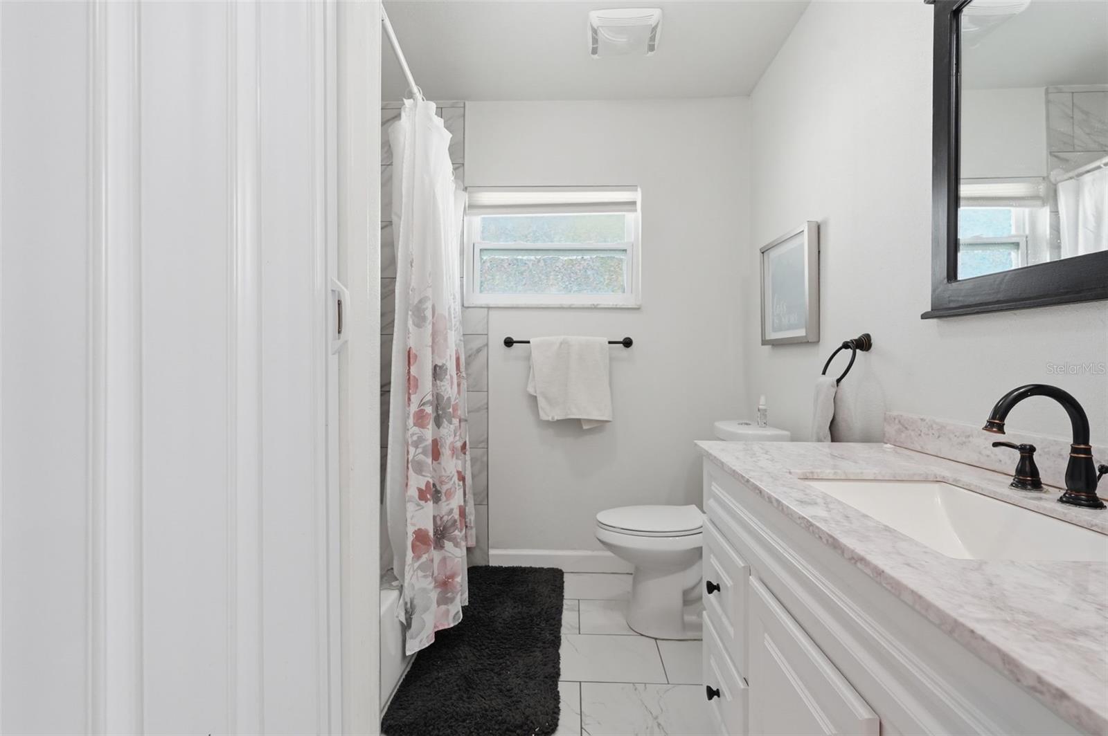 10107 N ASTER AVE, TAMPA, FL, 33612