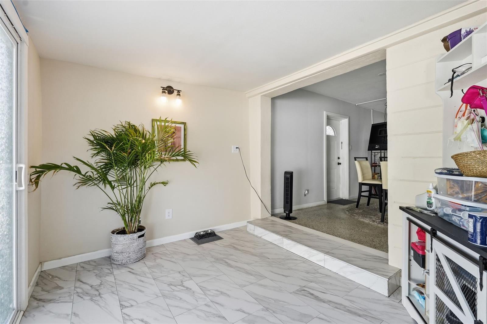 10107 N ASTER AVE, TAMPA, FL, 33612