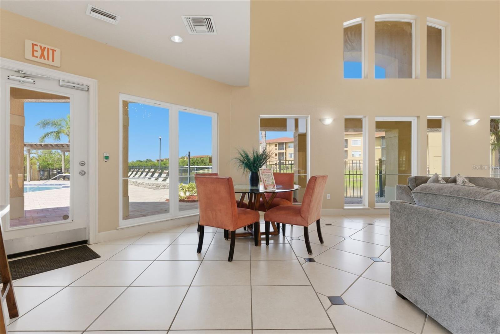 4323 BAYSIDE VILLAGE DR #312, TAMPA, FL, 33615