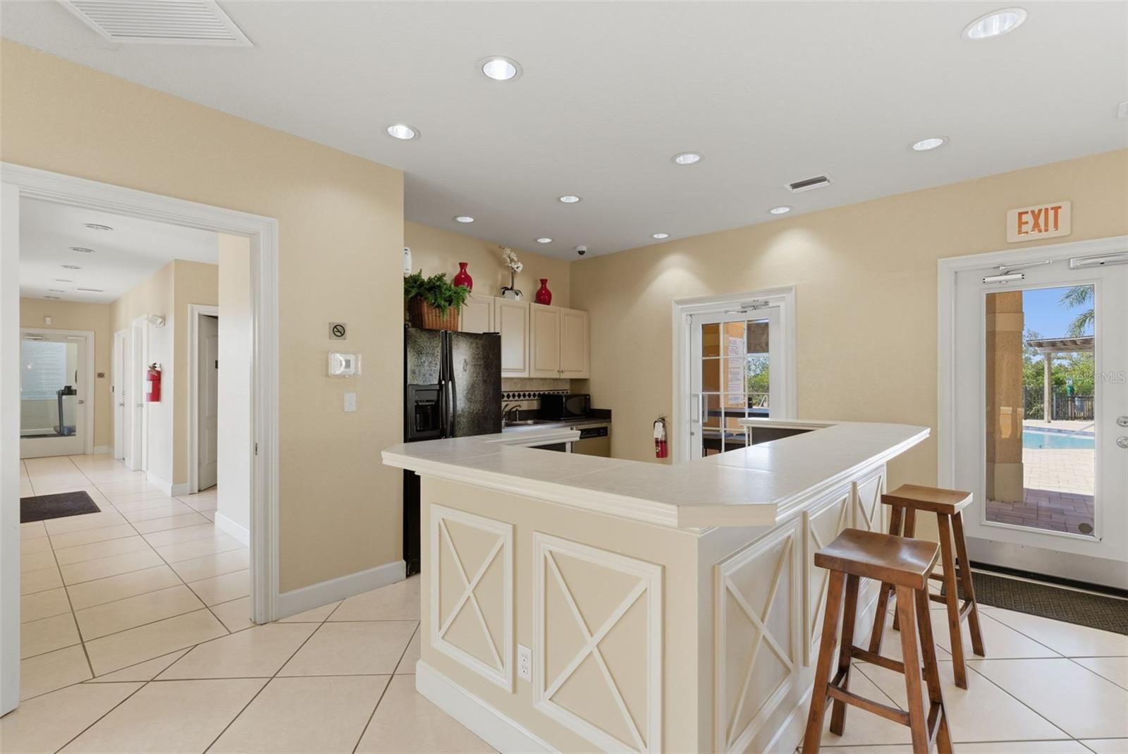 4323 BAYSIDE VILLAGE DR #312, TAMPA, FL, 33615