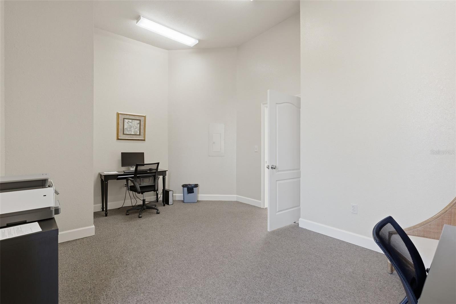 4323 BAYSIDE VILLAGE DR #312, TAMPA, FL, 33615