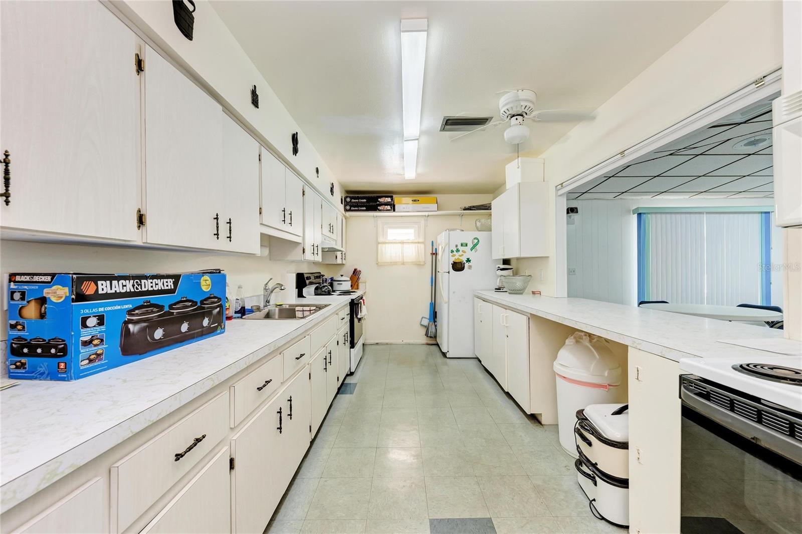 2225 ORANGE BLOSSOM LN, BRADENTON, FL, 34207