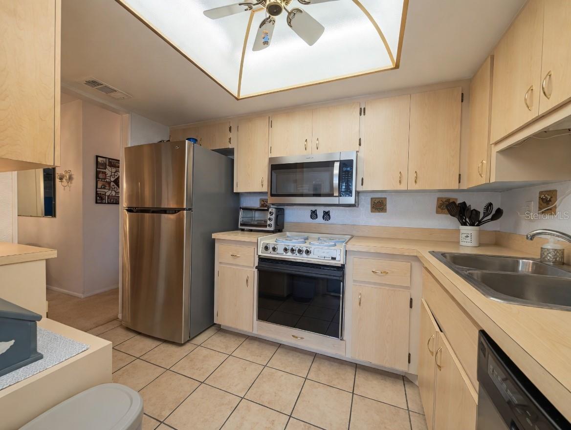 2225 ORANGE BLOSSOM LN, BRADENTON, FL, 34207
