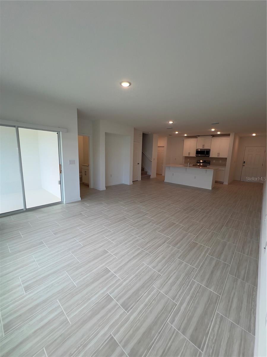 471 THOMPSON VILLAGE AVE, APOPKA, FL, 32703