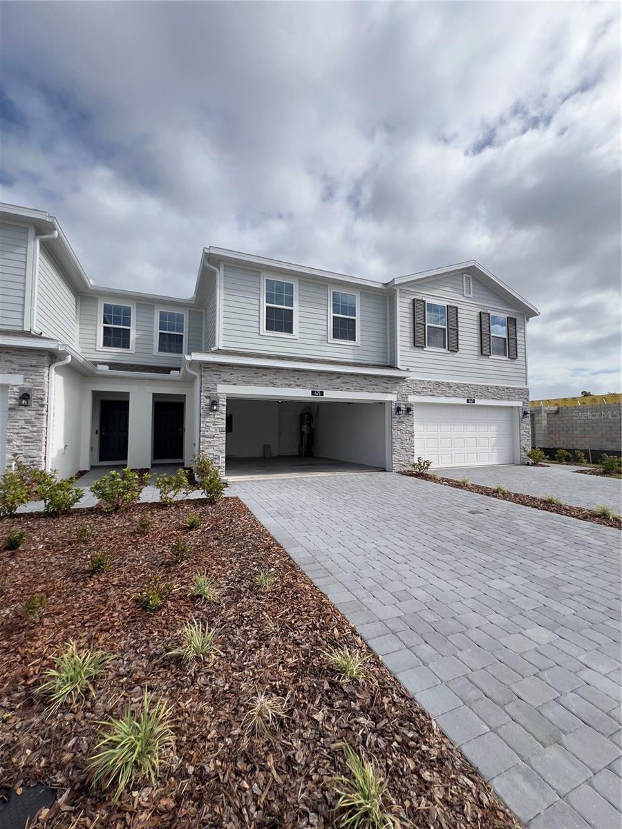 471 THOMPSON VILLAGE AVE, APOPKA, FL, 32703