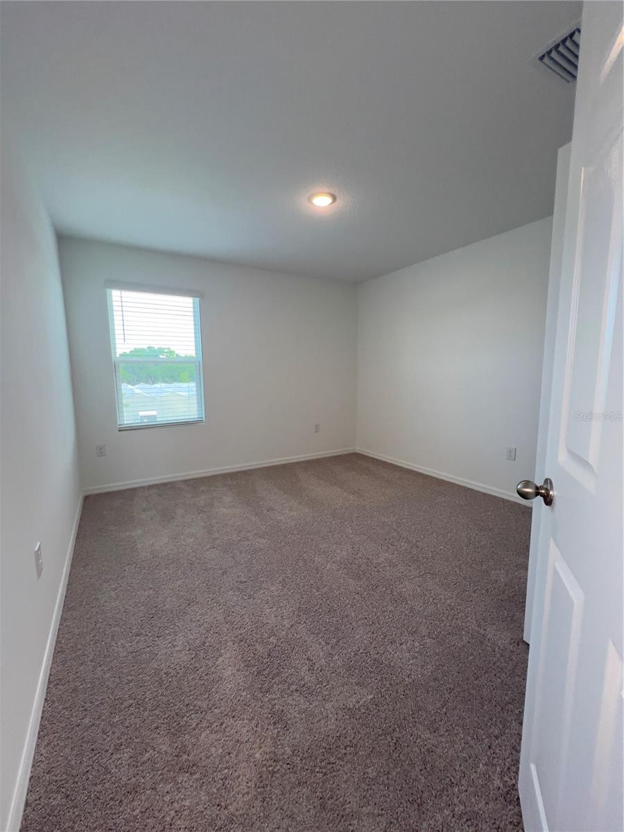 471 THOMPSON VILLAGE AVE, APOPKA, FL, 32703