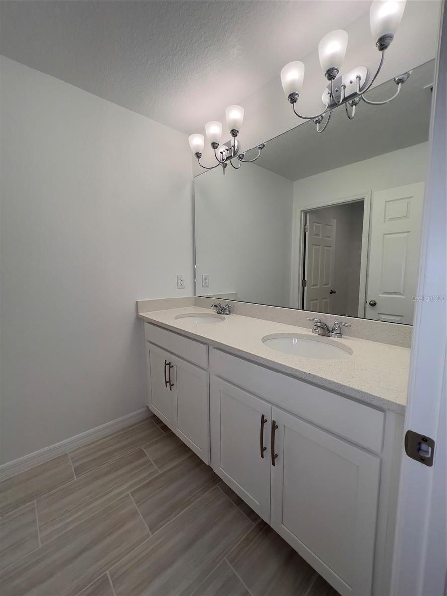 471 THOMPSON VILLAGE AVE, APOPKA, FL, 32703