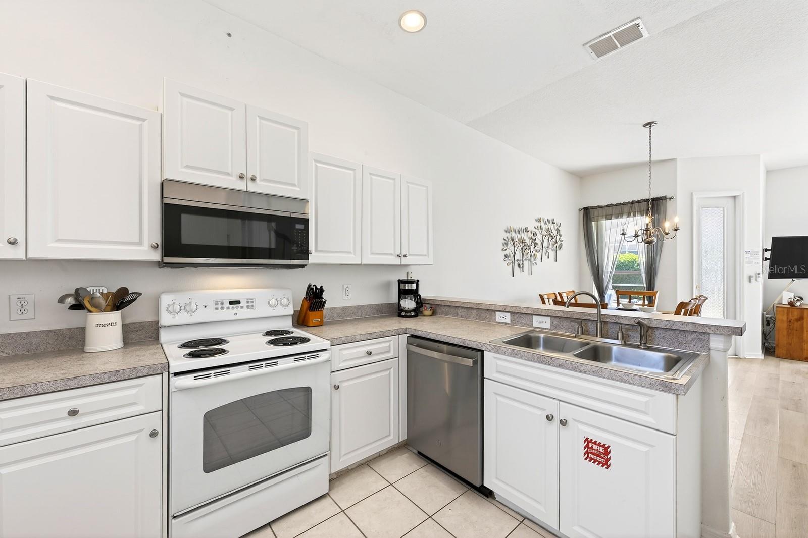 211 BRUNELLO DR, DAVENPORT, FL, 33897