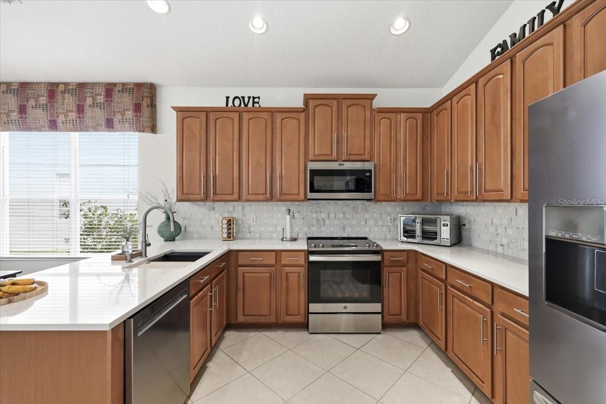 9030 EDENSHIRE CIR, ORLANDO, FL, 32836