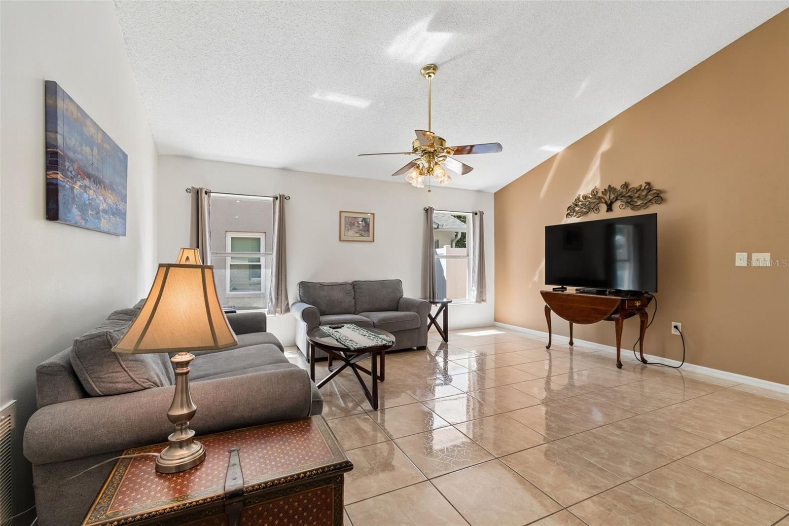 907 BRITTANY PARK BLVD, TARPON SPRINGS, FL, 34689
