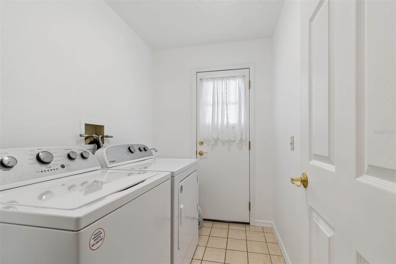 907 BRITTANY PARK BLVD, TARPON SPRINGS, FL, 34689