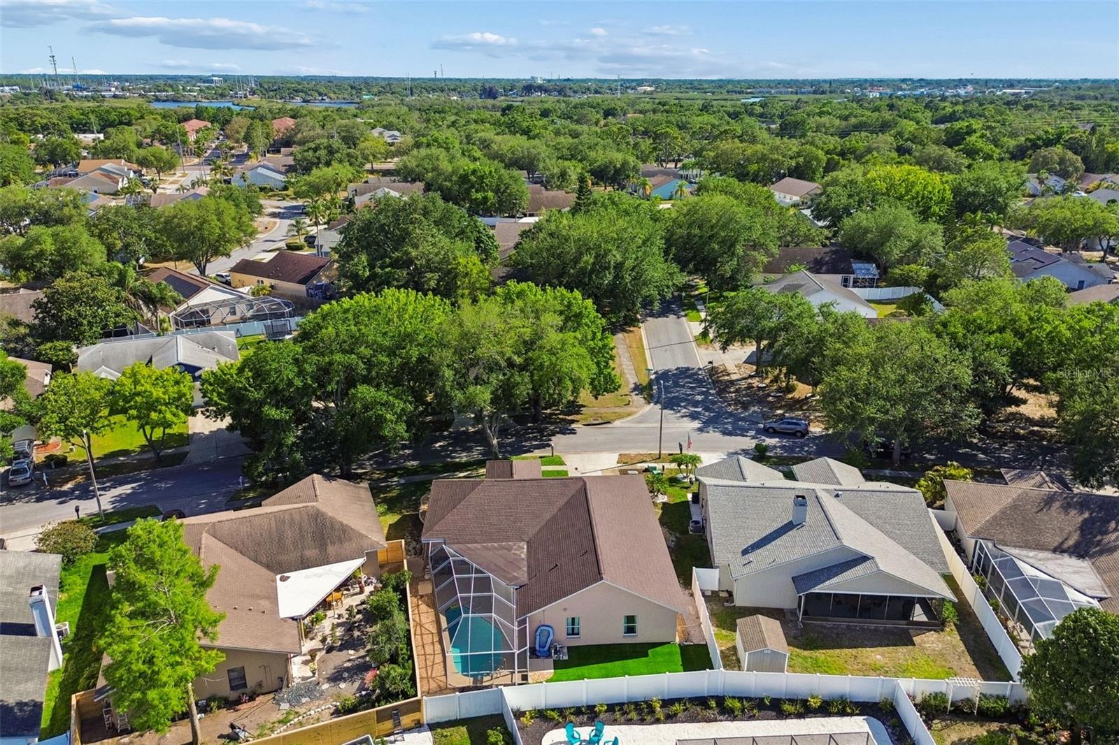 907 BRITTANY PARK BLVD, TARPON SPRINGS, FL, 34689
