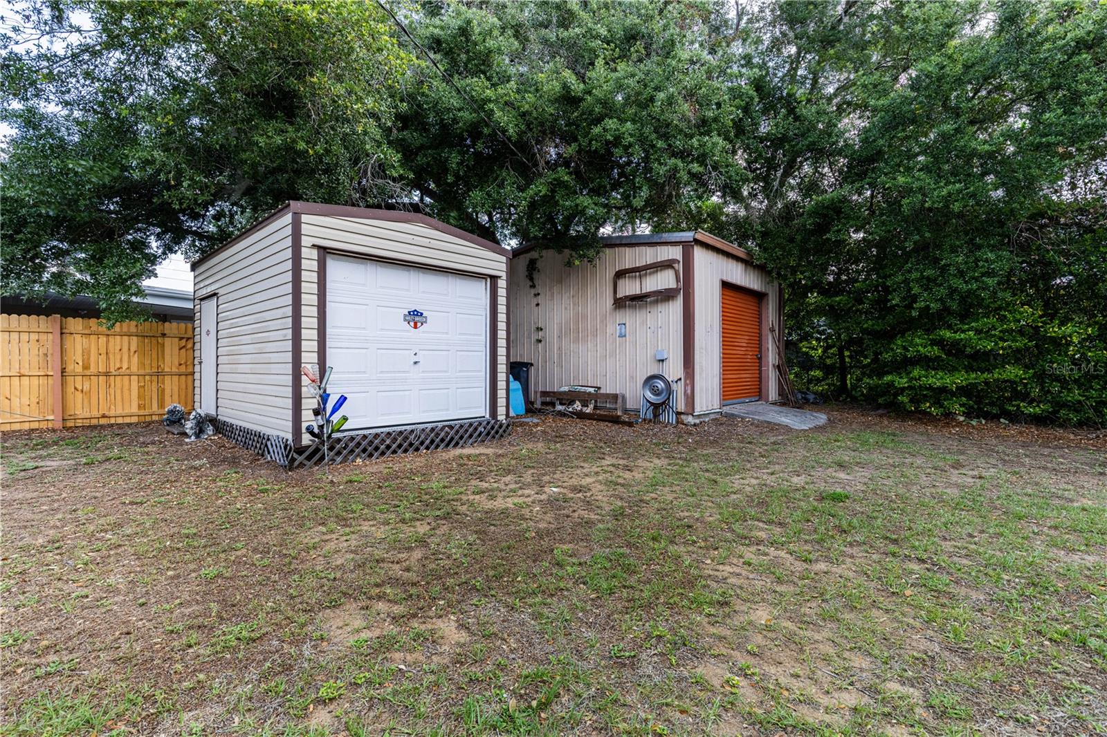 210 DONNA ST, TAVARES, FL, 32778
