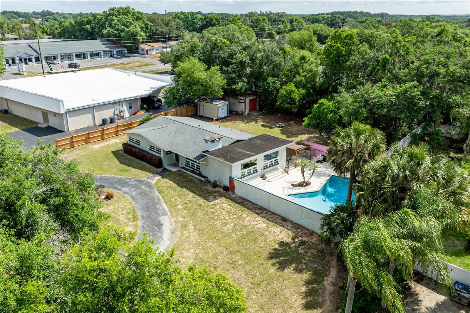 210 DONNA ST, TAVARES, FL, 32778