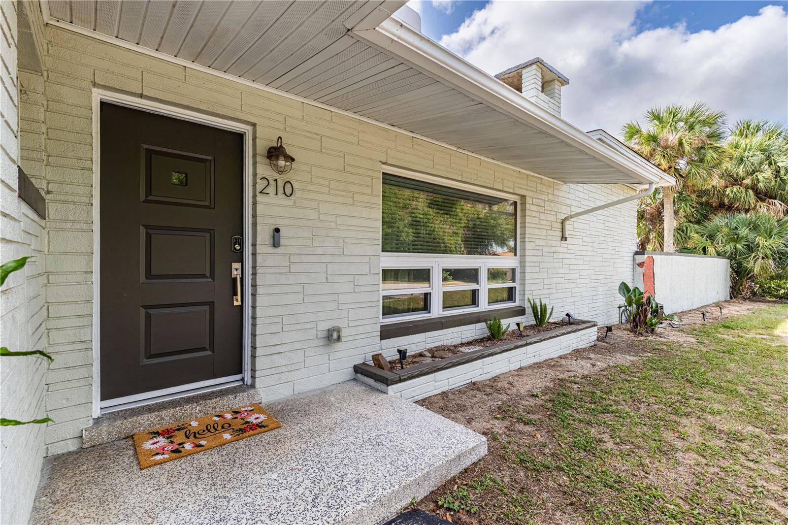 210 DONNA ST, TAVARES, FL, 32778