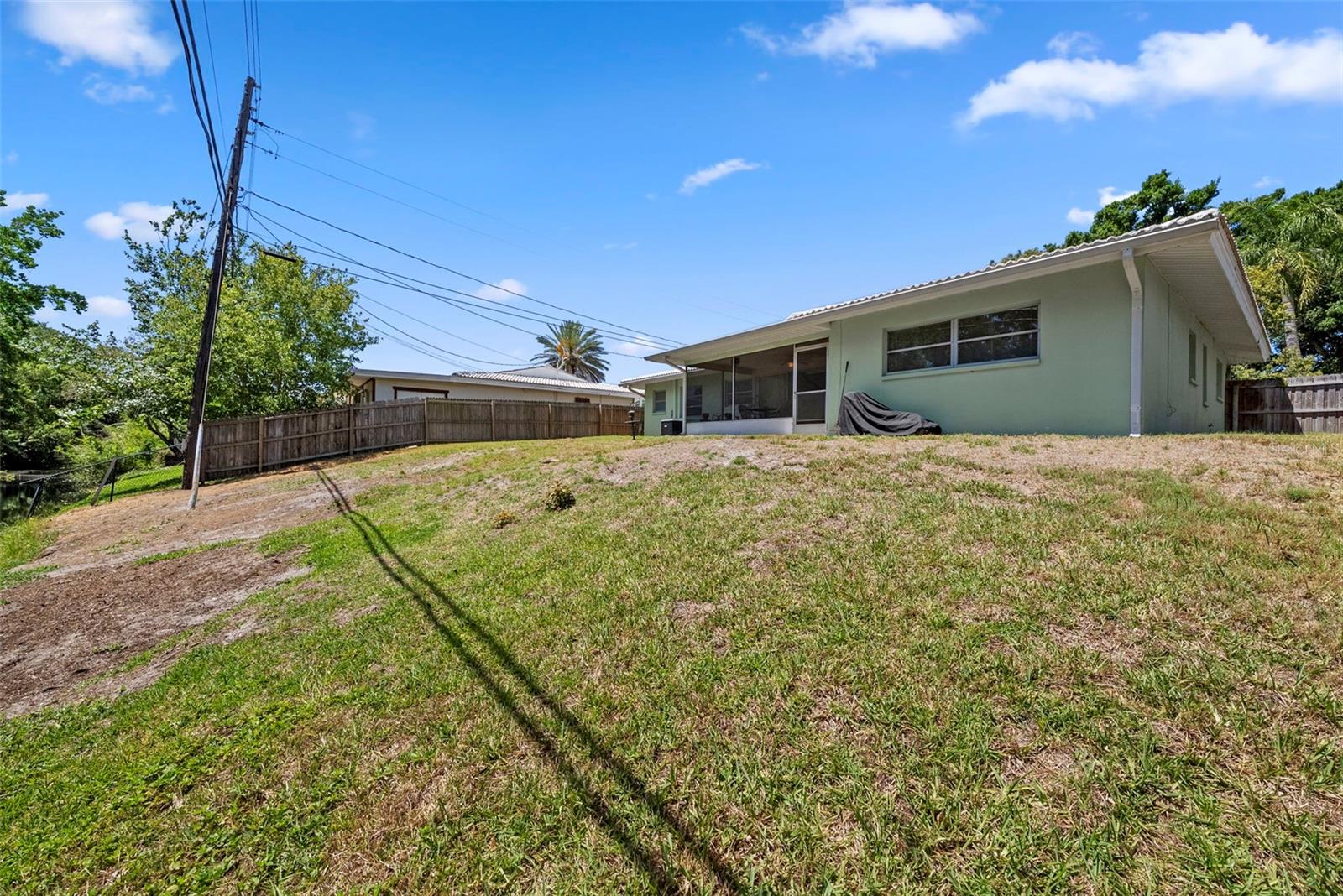 1413 EMBASSY DR, CLEARWATER, FL, 33764