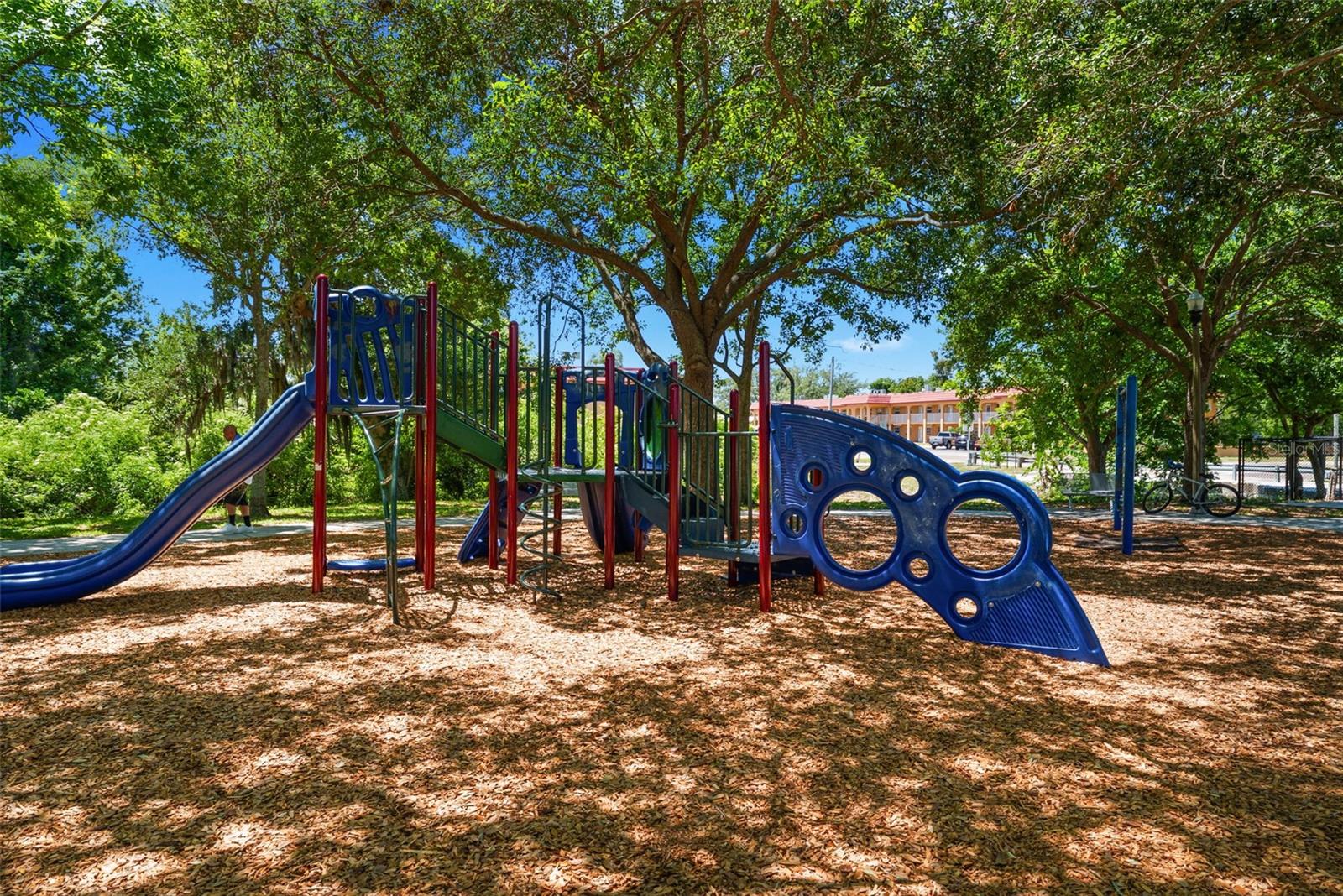 1413 EMBASSY DR, CLEARWATER, FL, 33764