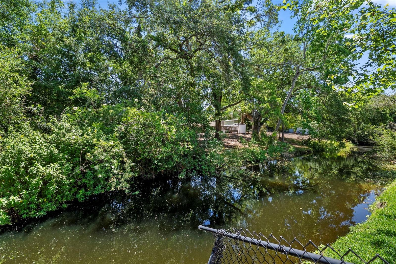 1413 EMBASSY DR, CLEARWATER, FL, 33764
