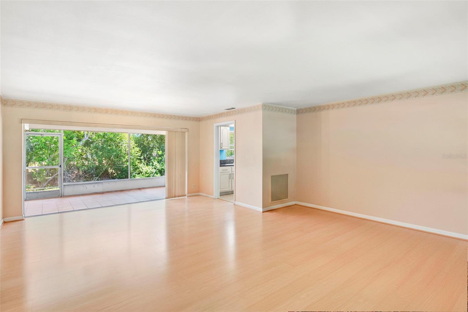 1413 EMBASSY DR, CLEARWATER, FL, 33764