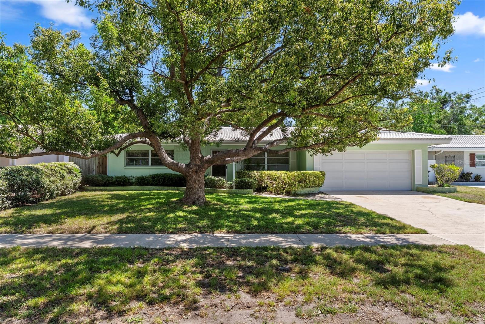 1413 EMBASSY DR, CLEARWATER, FL, 33764