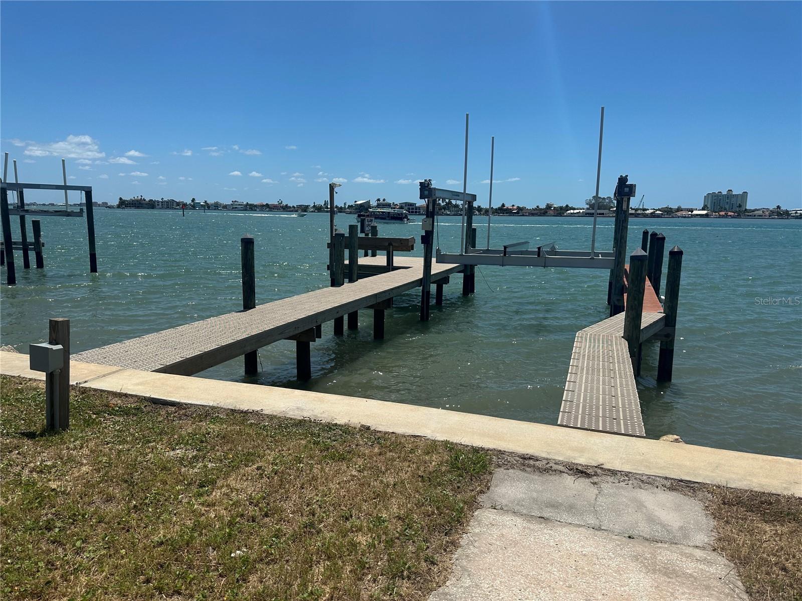 SOUTH PASADENA, FL, 33707
