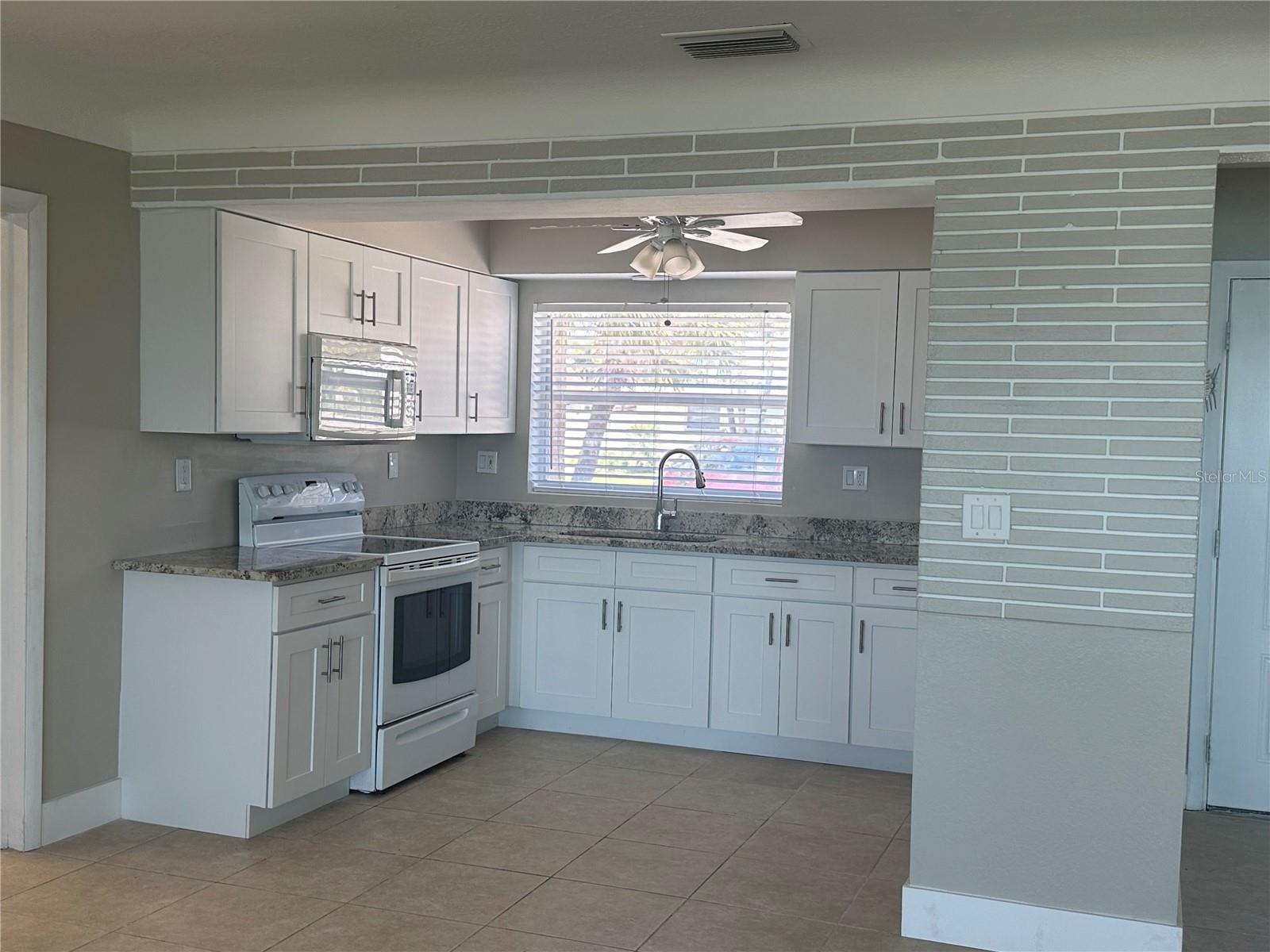 SOUTH PASADENA, FL, 33707