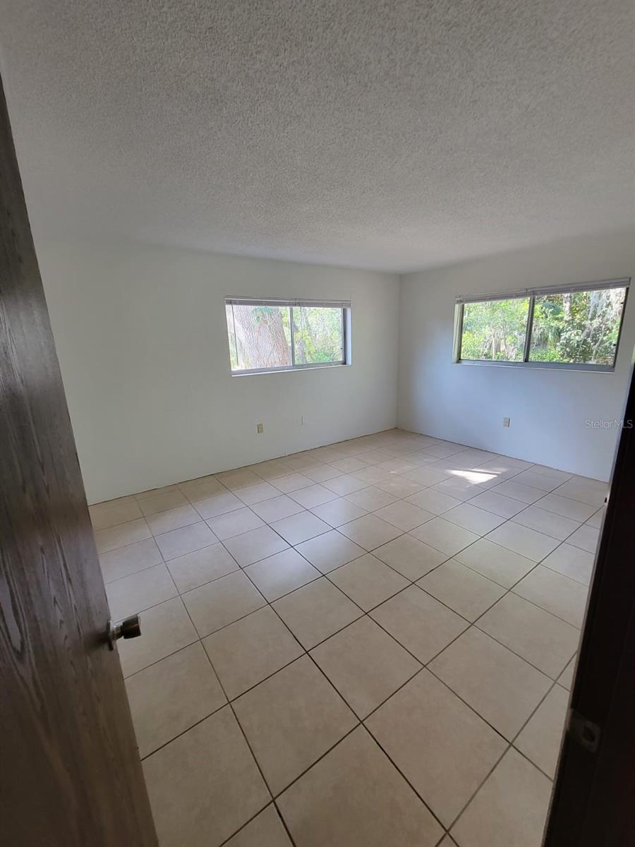 1216 KENNEDY RD #4, DAYTONA BEACH, FL, 32117