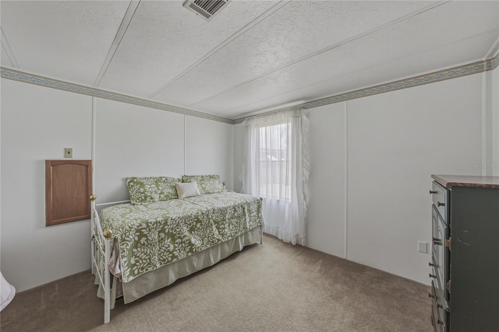 3201 HIDDEN LAKE DR, WESLEY CHAPEL, FL, 33543