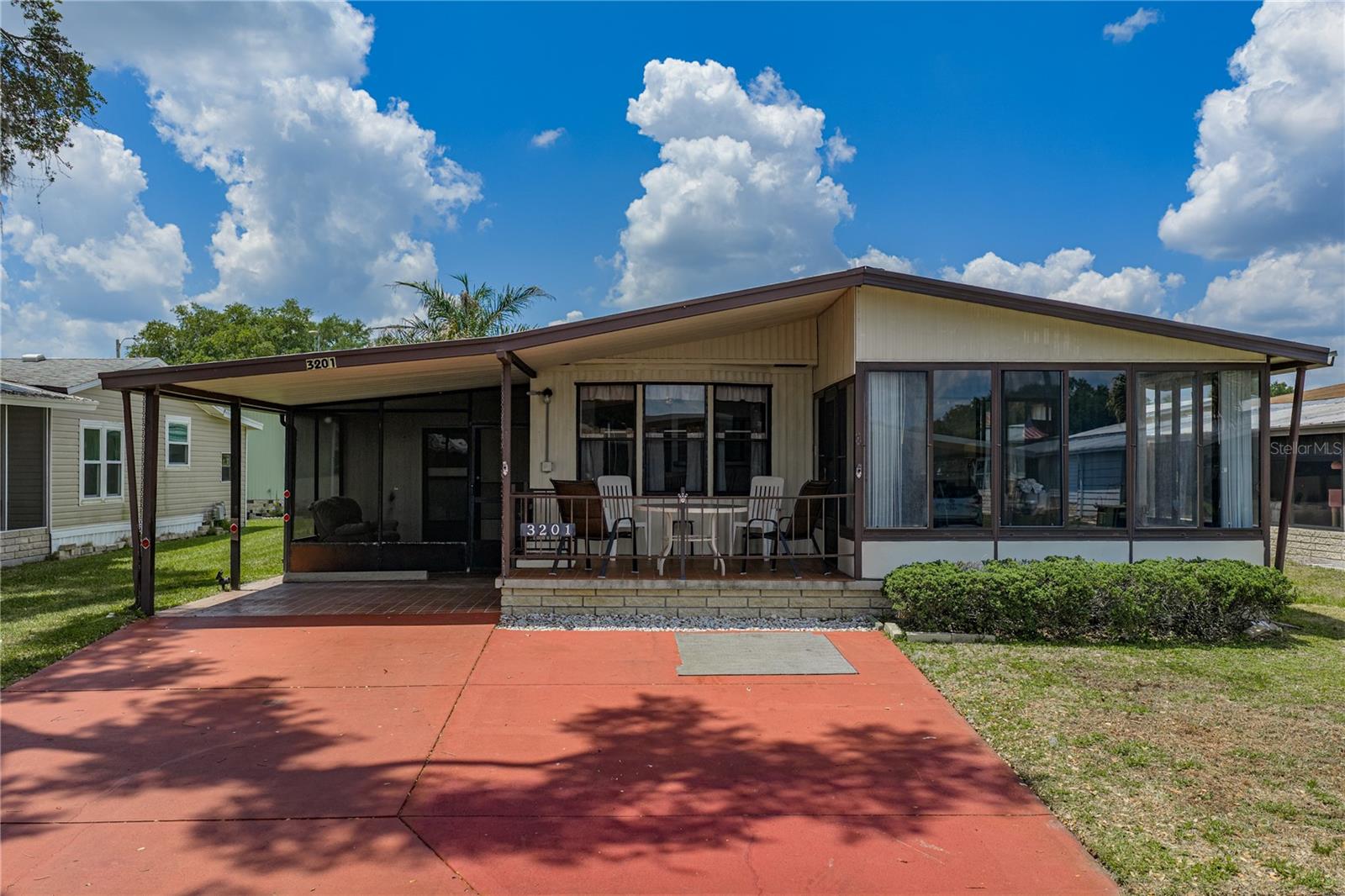 3201 HIDDEN LAKE DR, WESLEY CHAPEL, FL, 33543