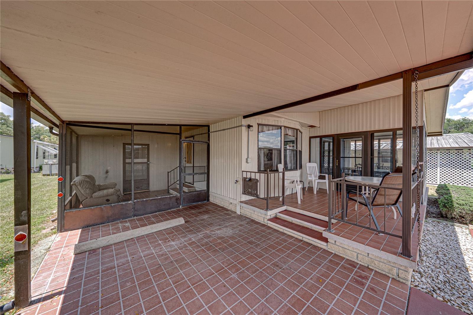 3201 HIDDEN LAKE DR, WESLEY CHAPEL, FL, 33543