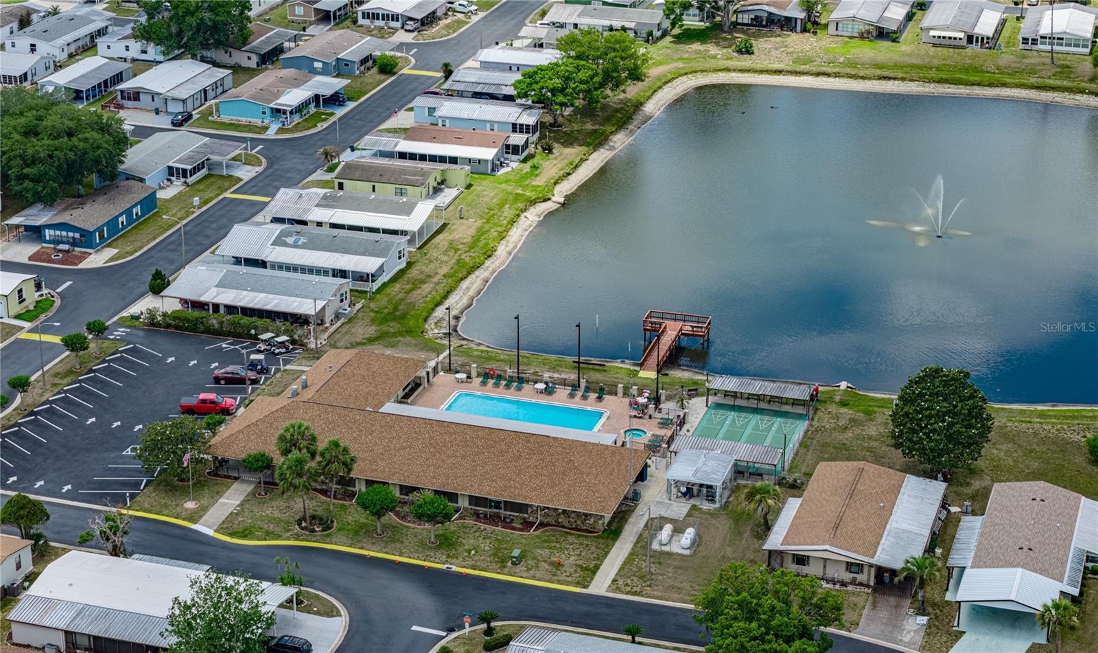 3201 HIDDEN LAKE DR, WESLEY CHAPEL, FL, 33543