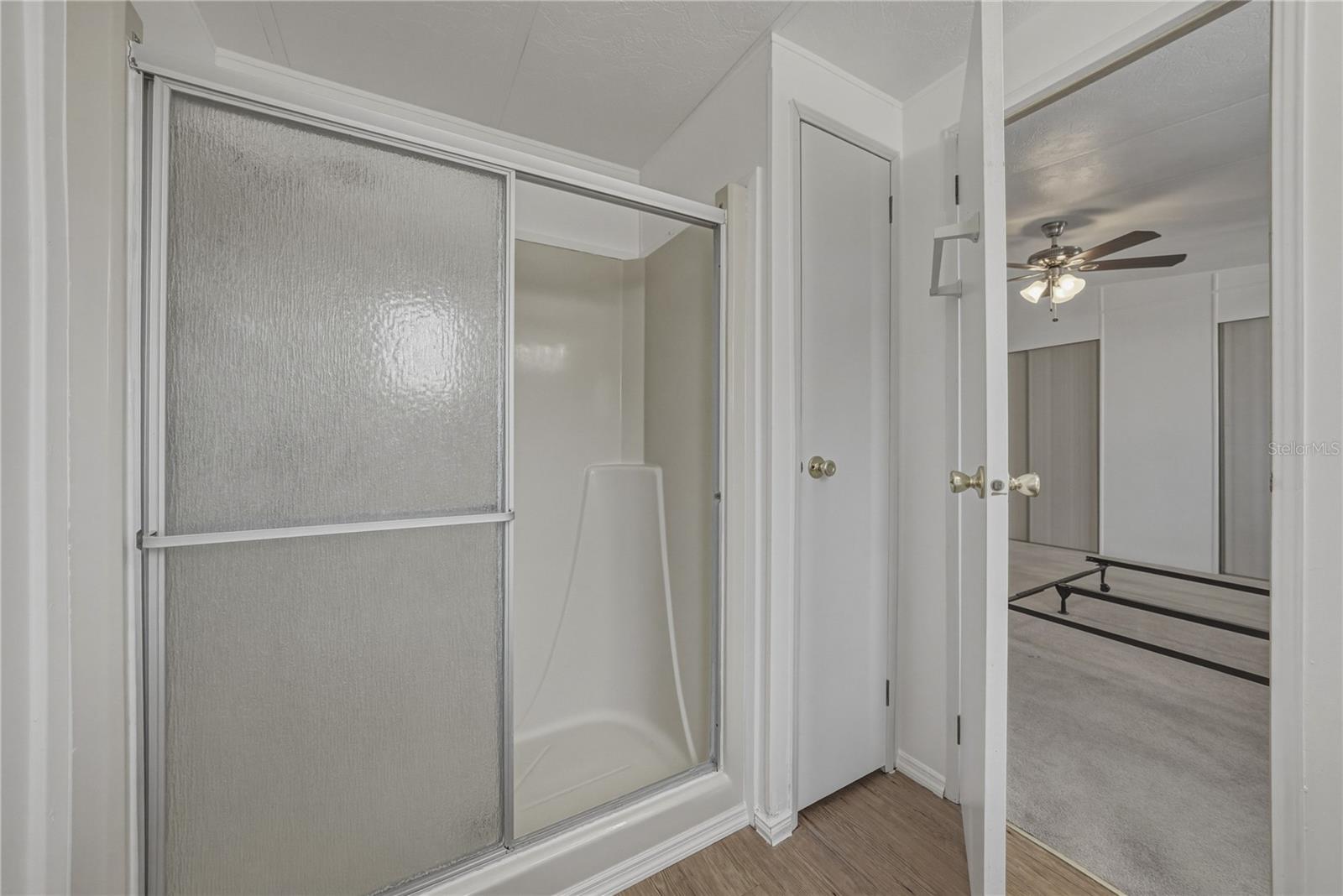 3201 HIDDEN LAKE DR, WESLEY CHAPEL, FL, 33543