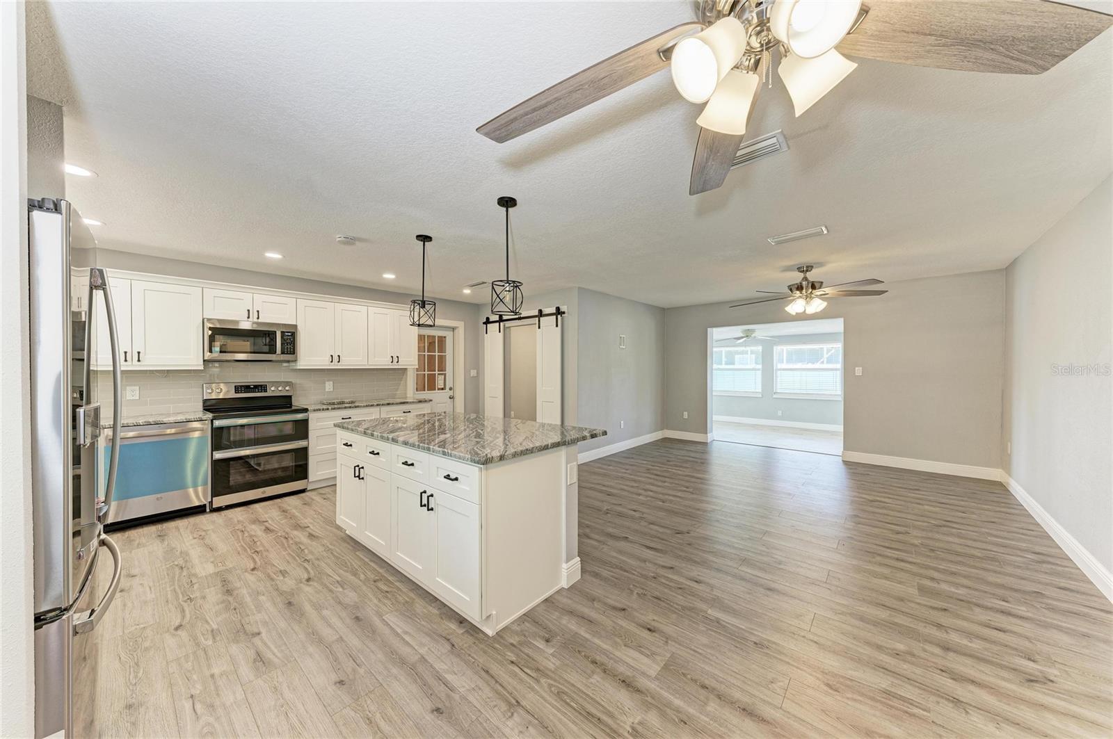 2401 10TH ST W, PALMETTO, FL, 34221