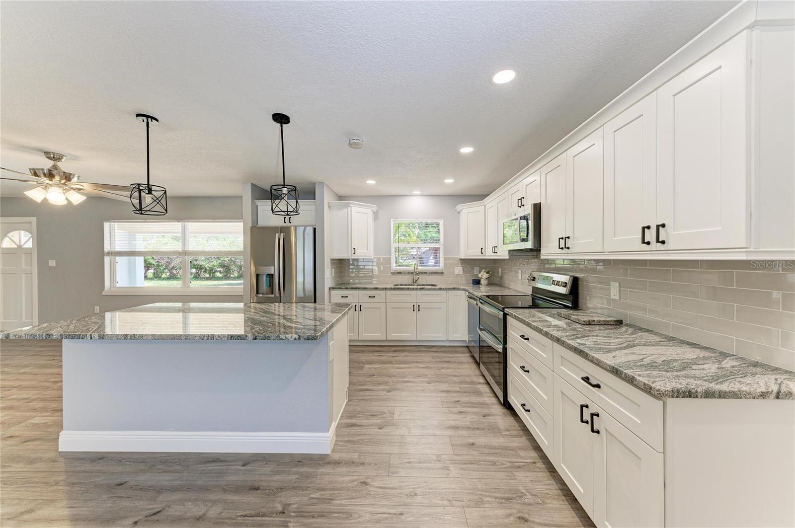 2401 10TH ST W, PALMETTO, FL, 34221