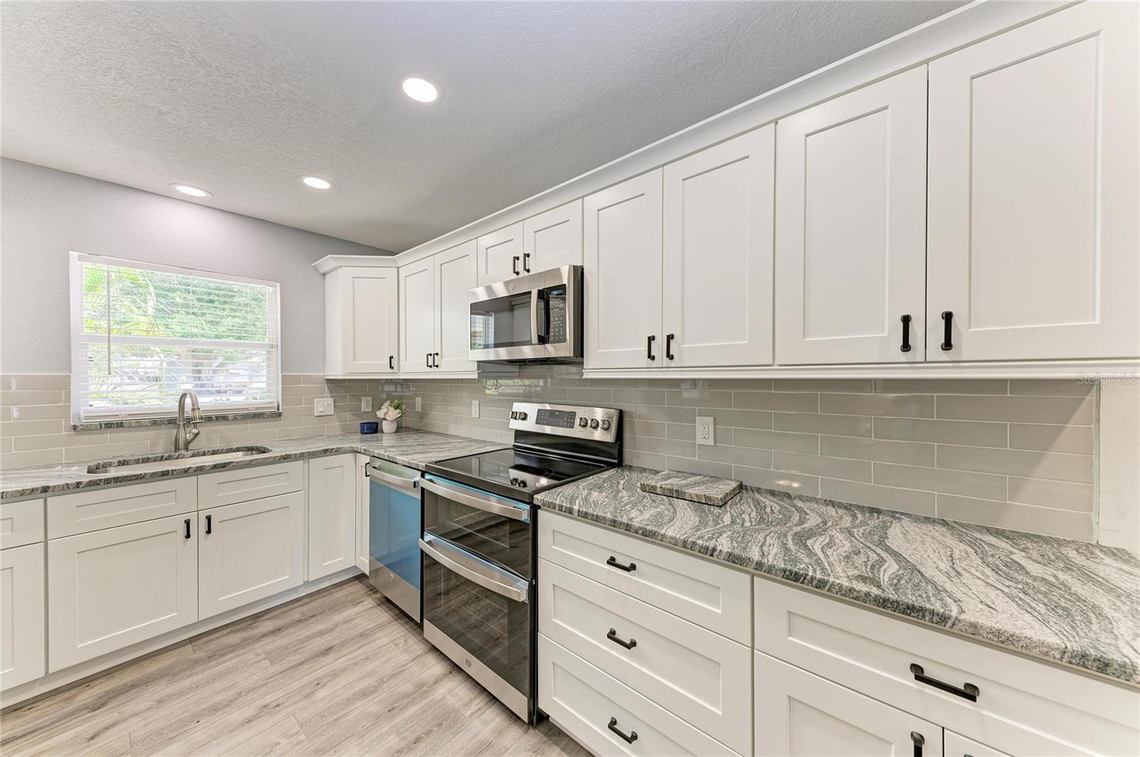 2401 10TH ST W, PALMETTO, FL, 34221